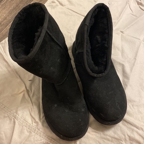 UGG BOOTS SHORT BLACK - Picture 2 of 3